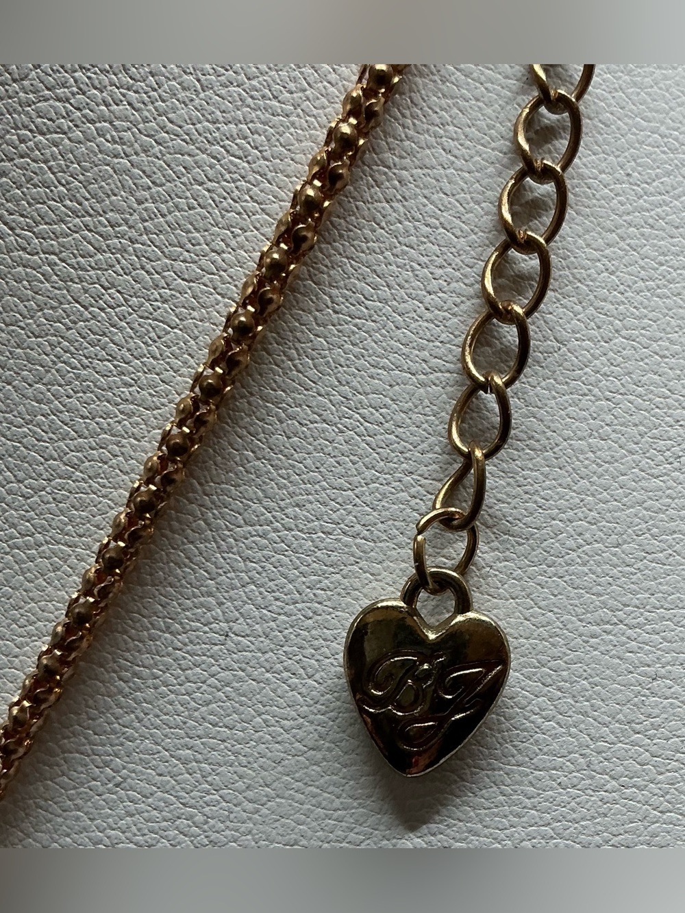 BETSEY JOHNSON GOLD TONE RHINESTONE ENAMEL CONVERTIBLE CAR PENDANT NECKLACE - Picture 3 of 3